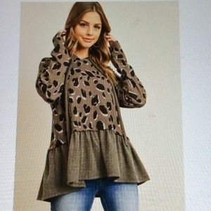 🫐 Hooded leopard top